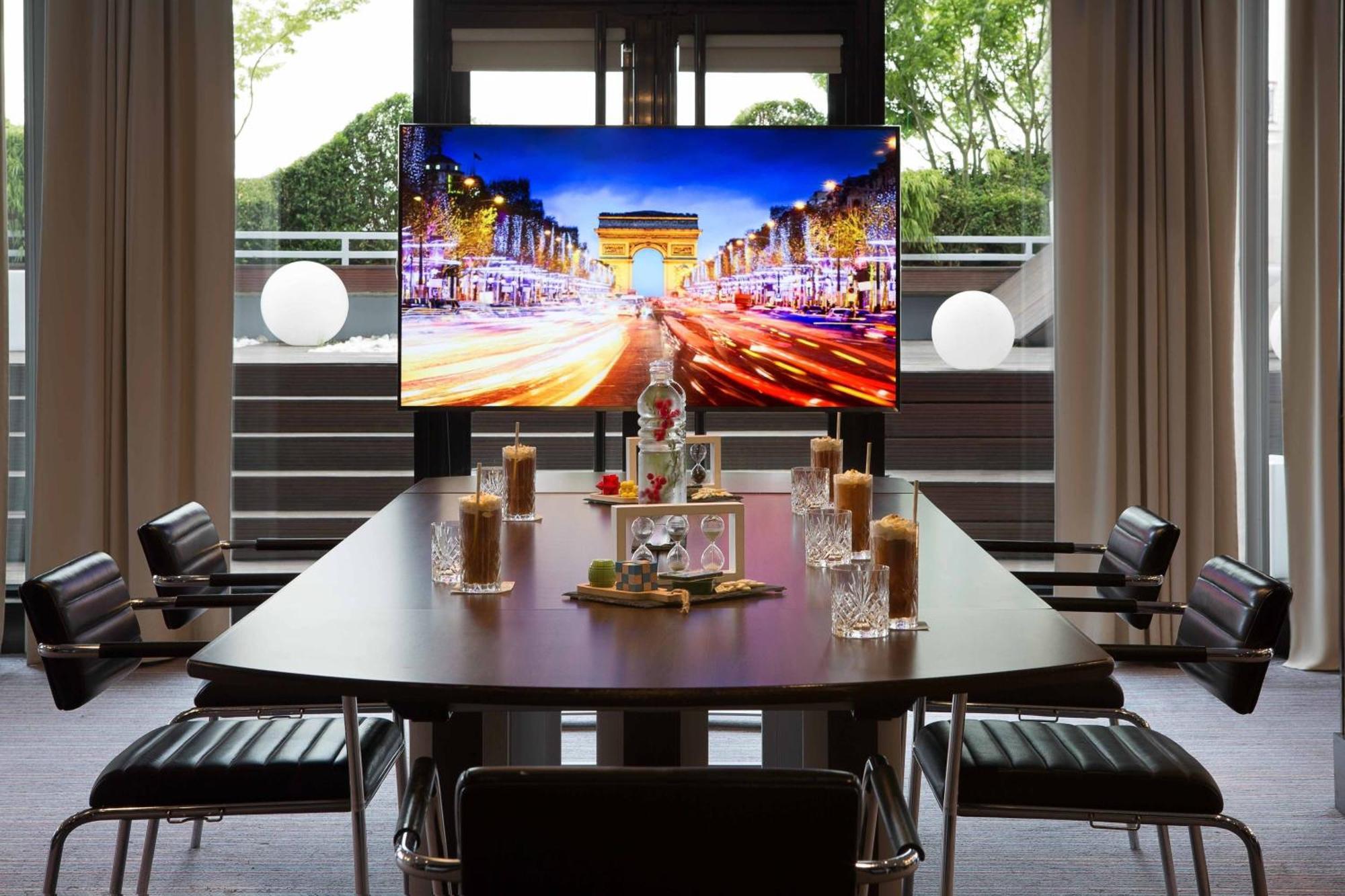 Renaissance Paris Arc De Triomphe Hotel Zewnętrze zdjęcie